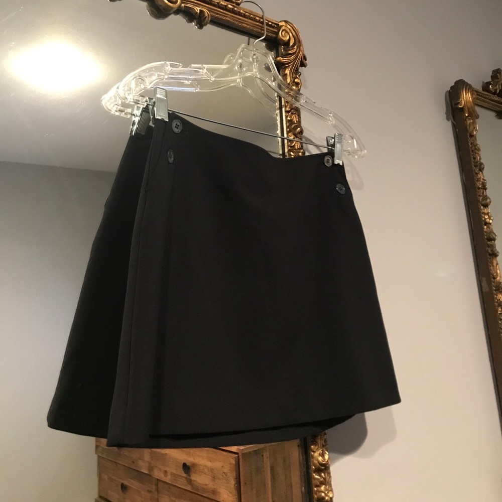 Mini skirt with button detailing